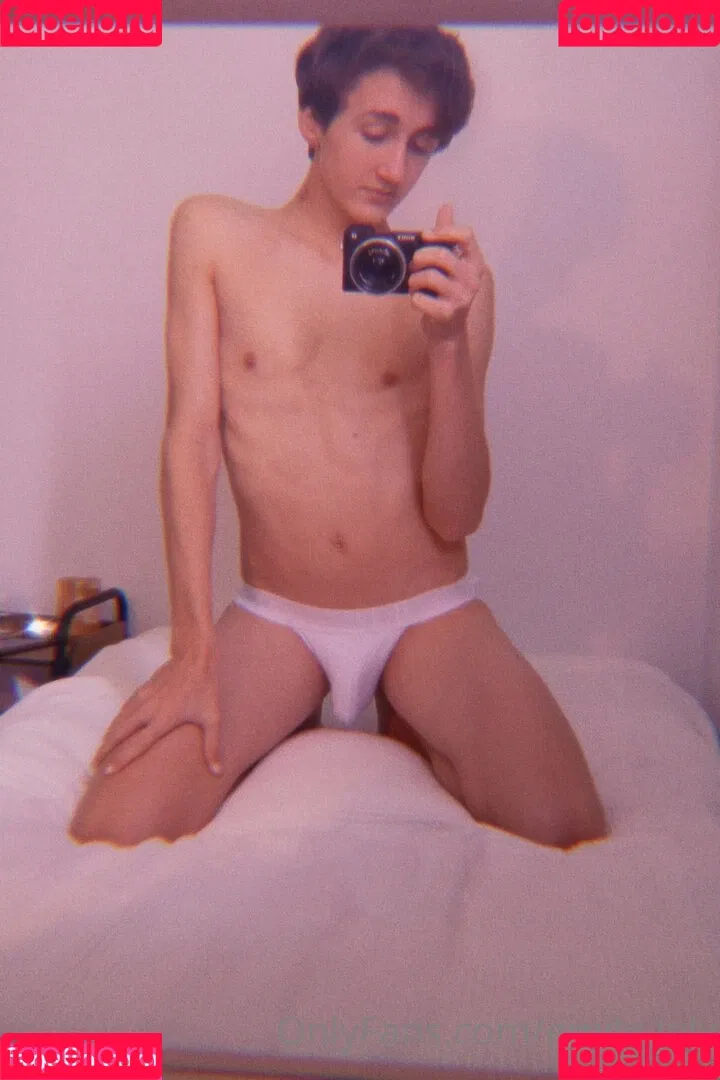 emile4you Onlyfans Photo Gallery 