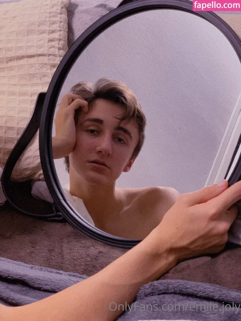 emile4you Onlyfans Photo Gallery 