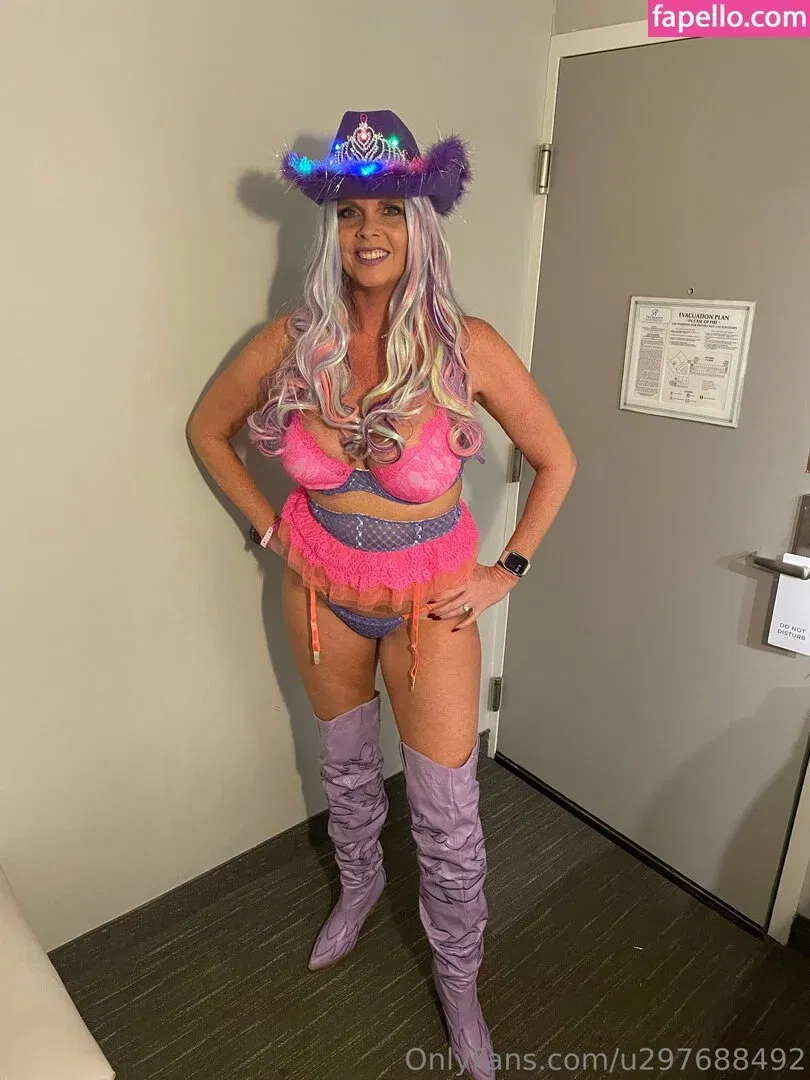 u297688492 Onlyfans Photo Gallery 