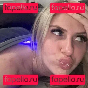 Chloe Burrows Onlyfans Photo Gallery 