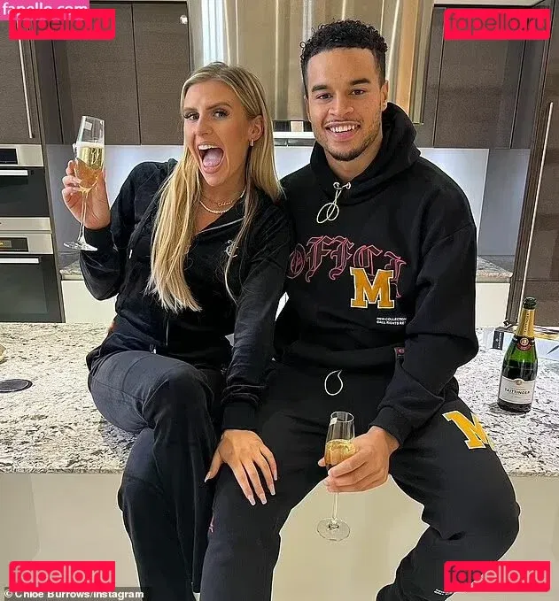 Chloe Burrows Onlyfans Photo Gallery 