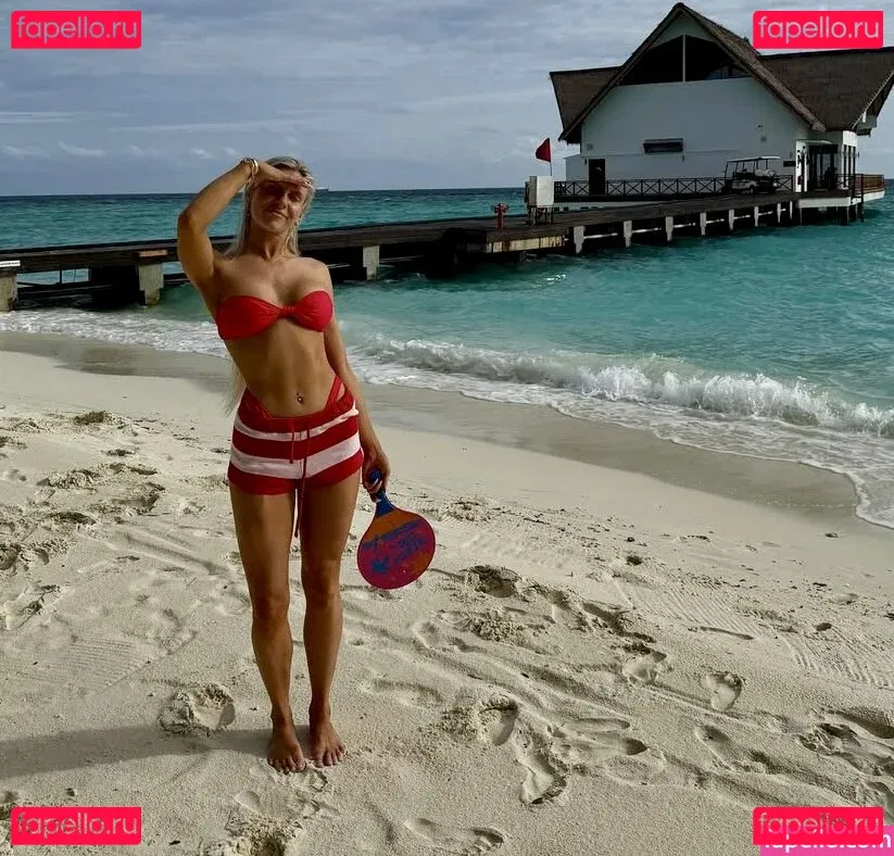 Chloe Burrows Onlyfans Photo Gallery 