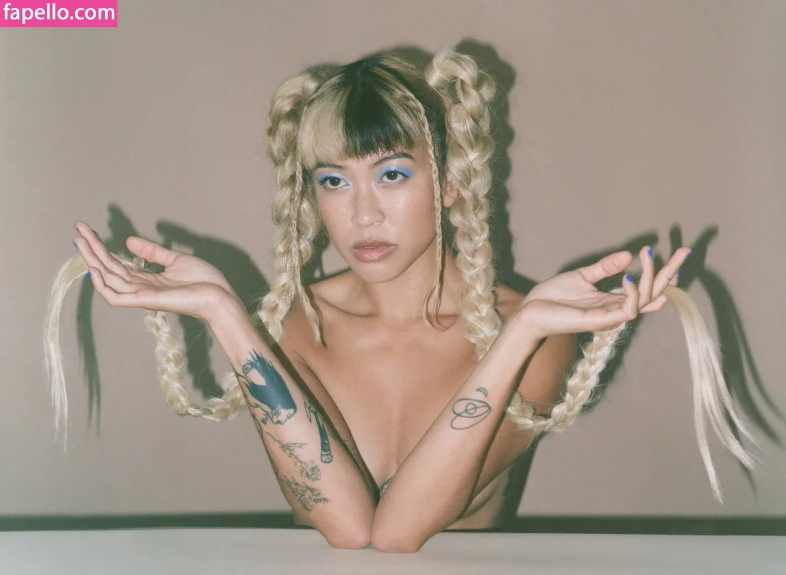 tienoftheworld Onlyfans Photo Gallery 