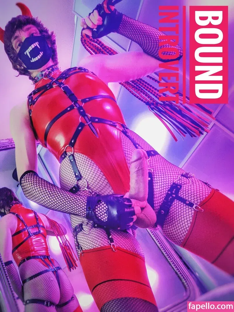 BoundIntrovert Onlyfans Photo Gallery 