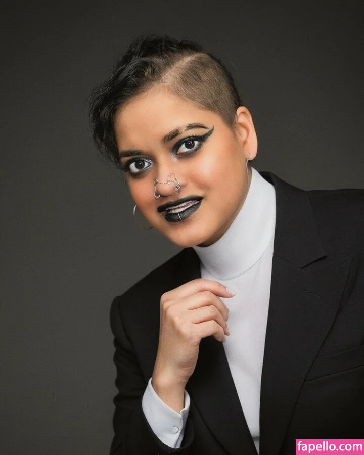 Sam Singh Onlyfans Photo Gallery 