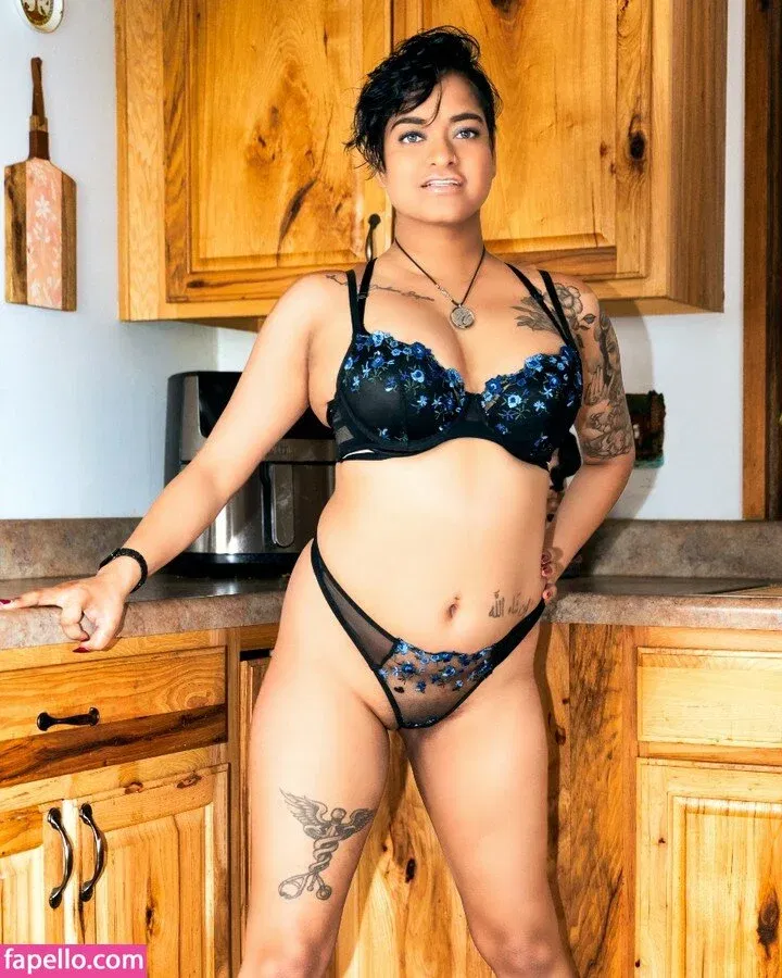 Sam Singh Onlyfans Photo Gallery 