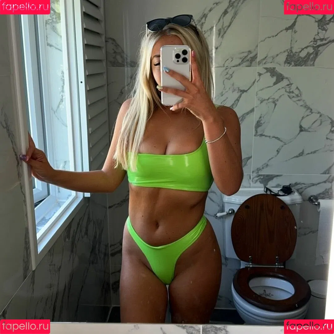 Luce M Onlyfans Photo Gallery 