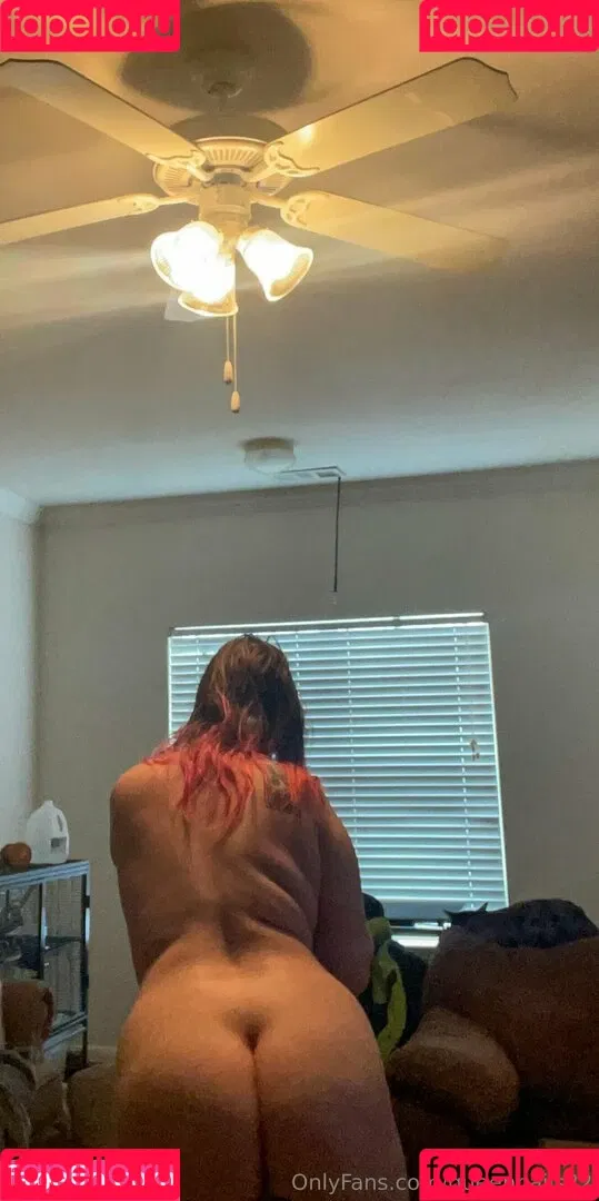 queenhails22 Onlyfans Photo Gallery 