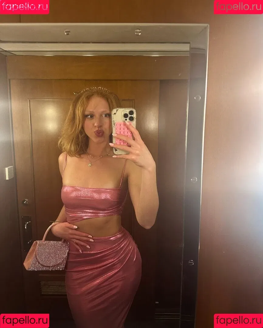 Anna Ermakova Onlyfans Photo Gallery 