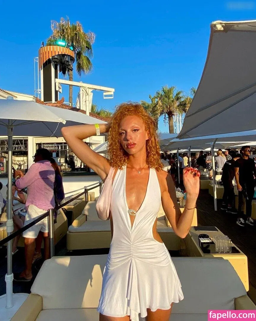 Anna Ermakova Onlyfans Photo Gallery 