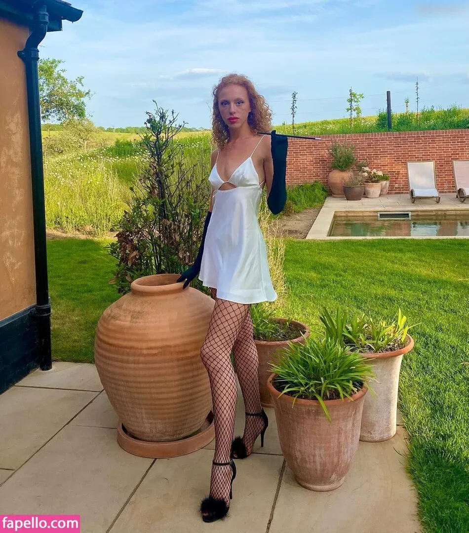 Anna Ermakova Onlyfans Photo Gallery 