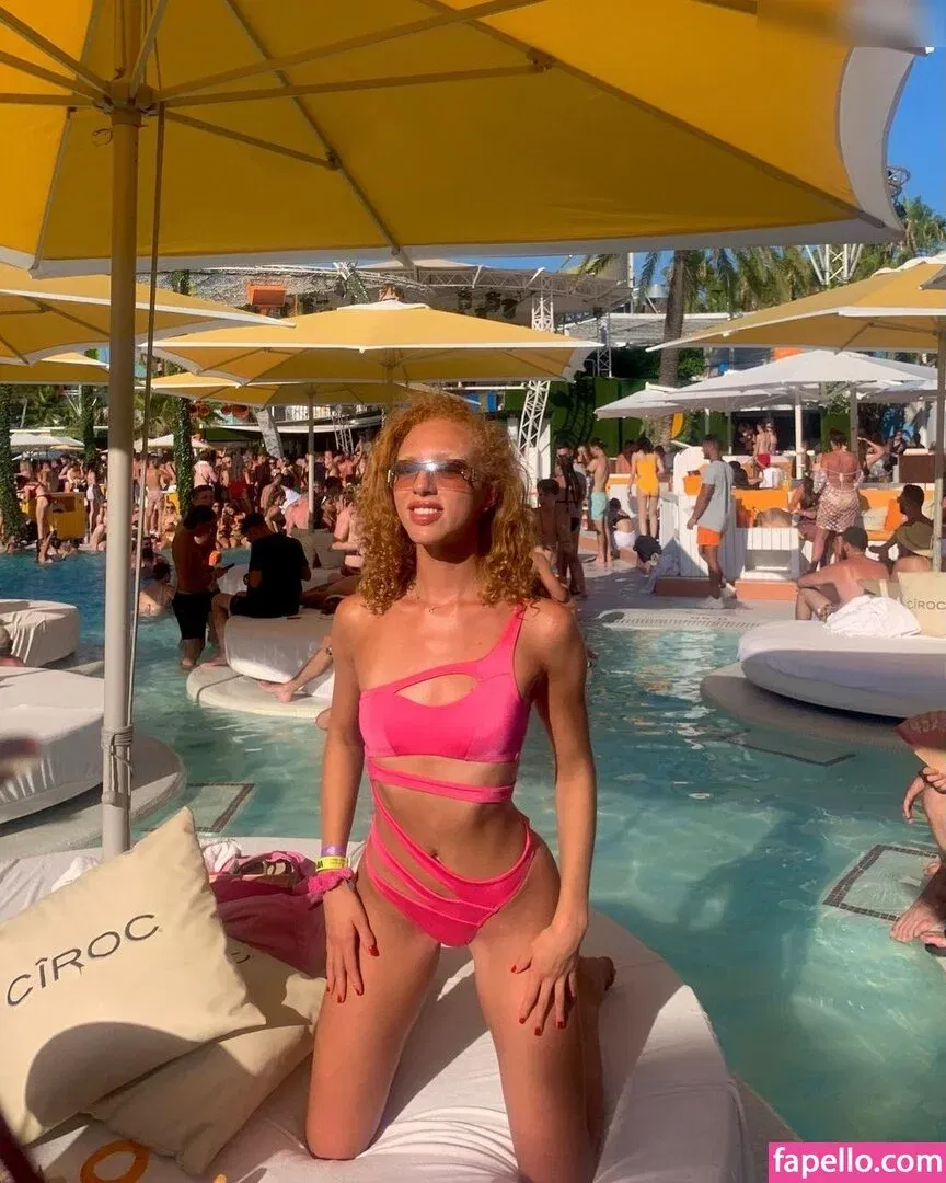 Anna Ermakova Onlyfans Photo Gallery 