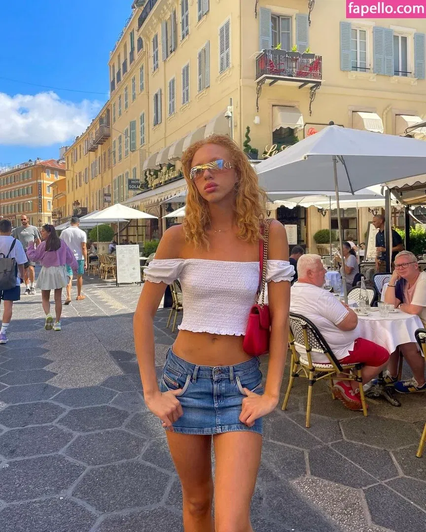 Anna Ermakova Onlyfans Photo Gallery 