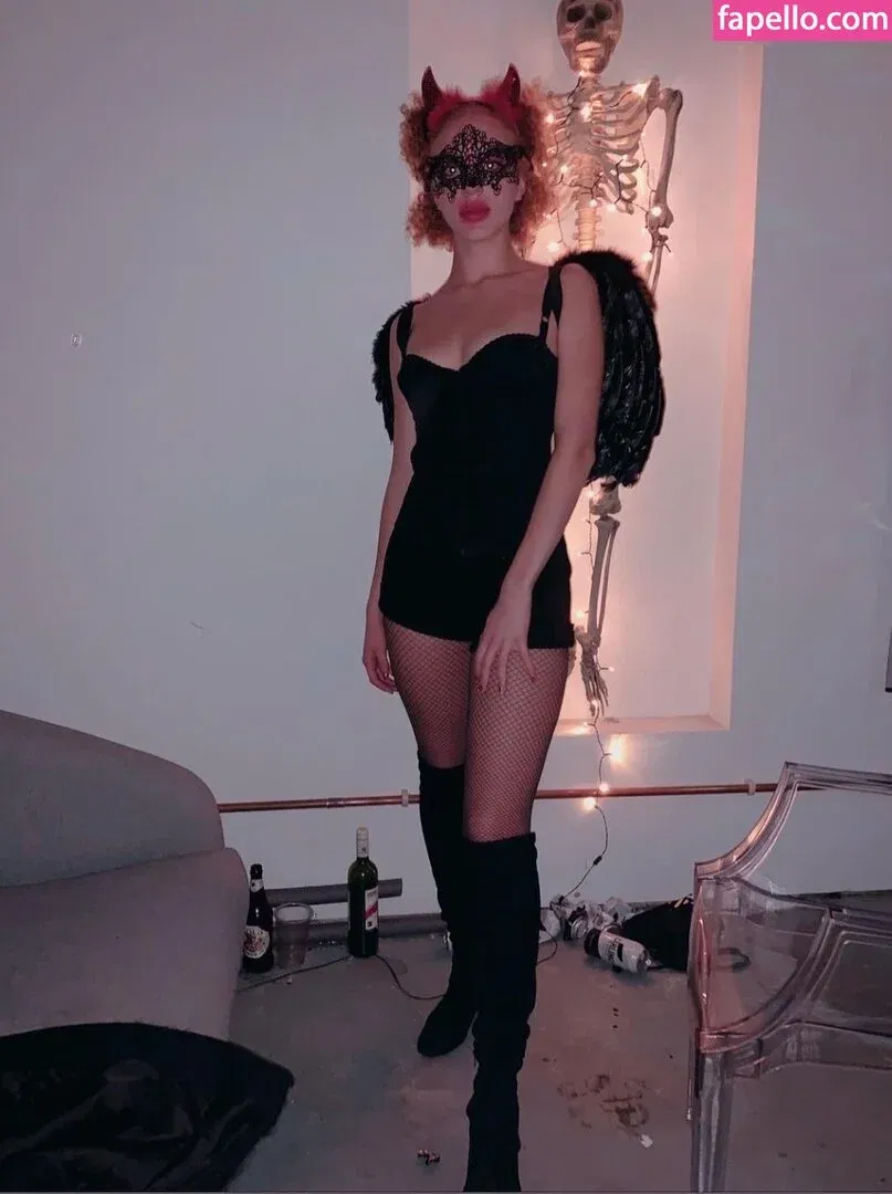 Anna Ermakova Onlyfans Photo Gallery 