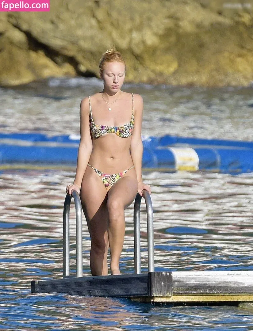 Anna Ermakova Onlyfans Photo Gallery 