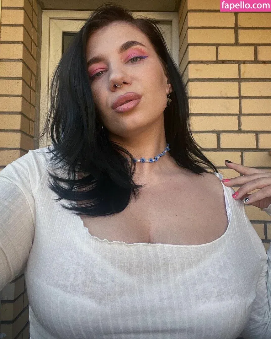 Darya Linskikh Onlyfans Photo Gallery 