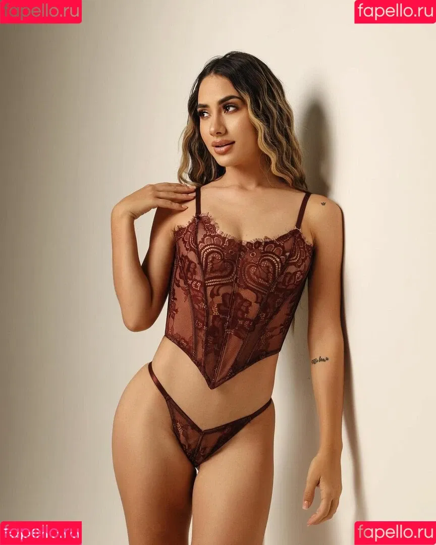 genesisperlaez Onlyfans Photo Gallery 