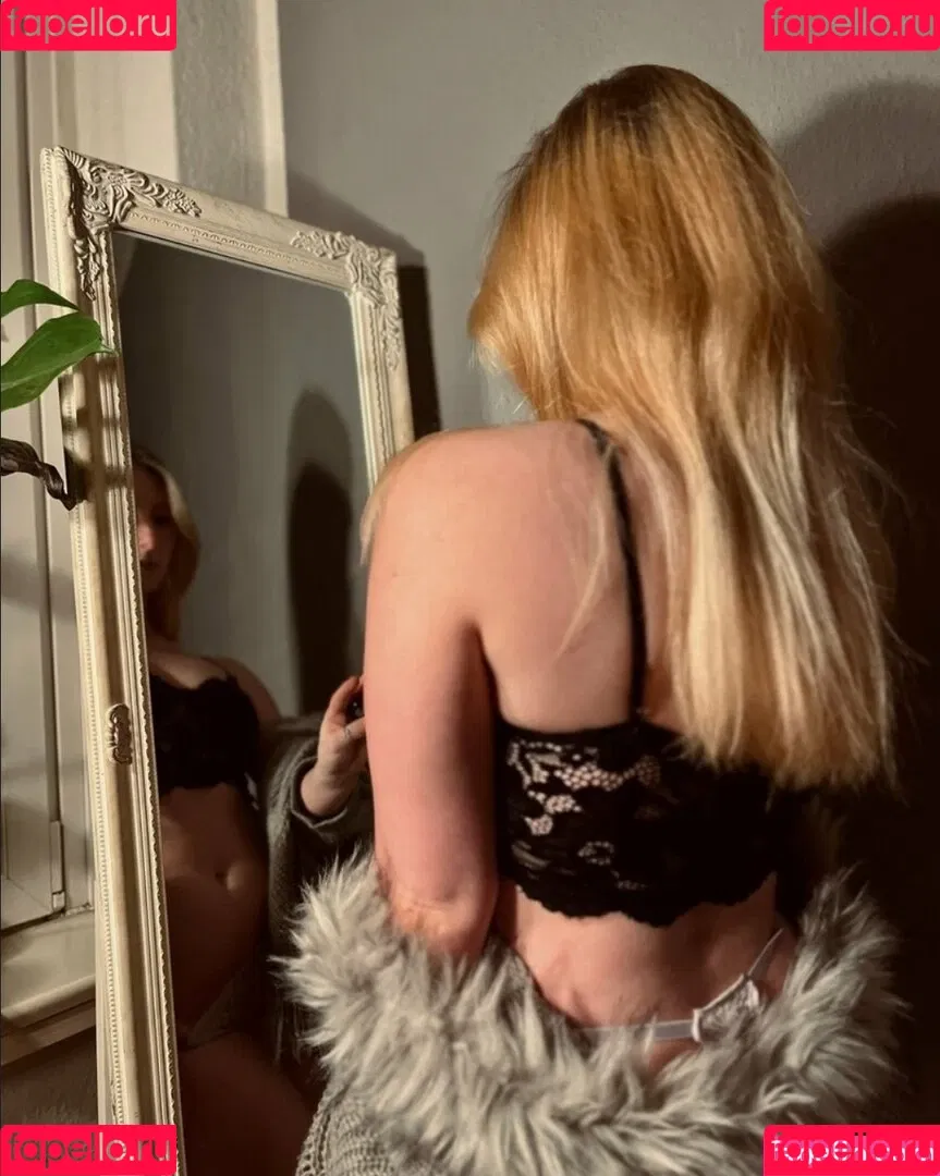 april | itsaprilfriend Onlyfans Photo Gallery 