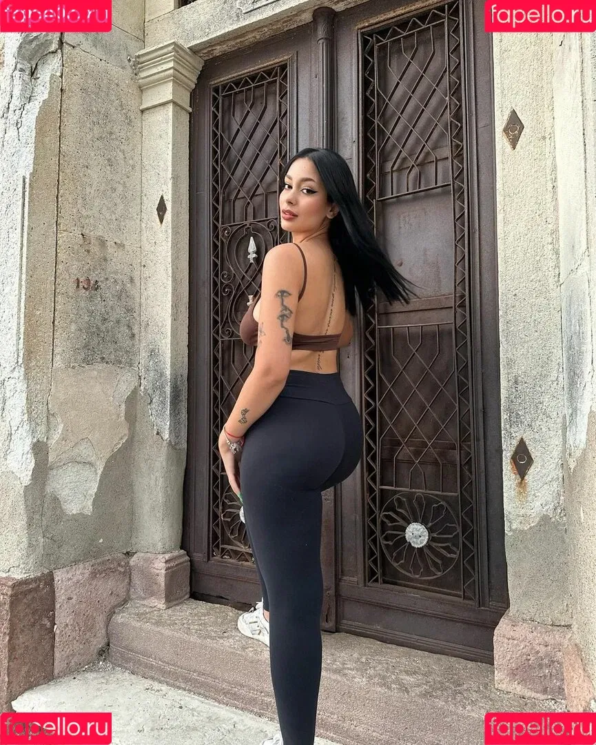nehrrq4 Onlyfans Photo Gallery 