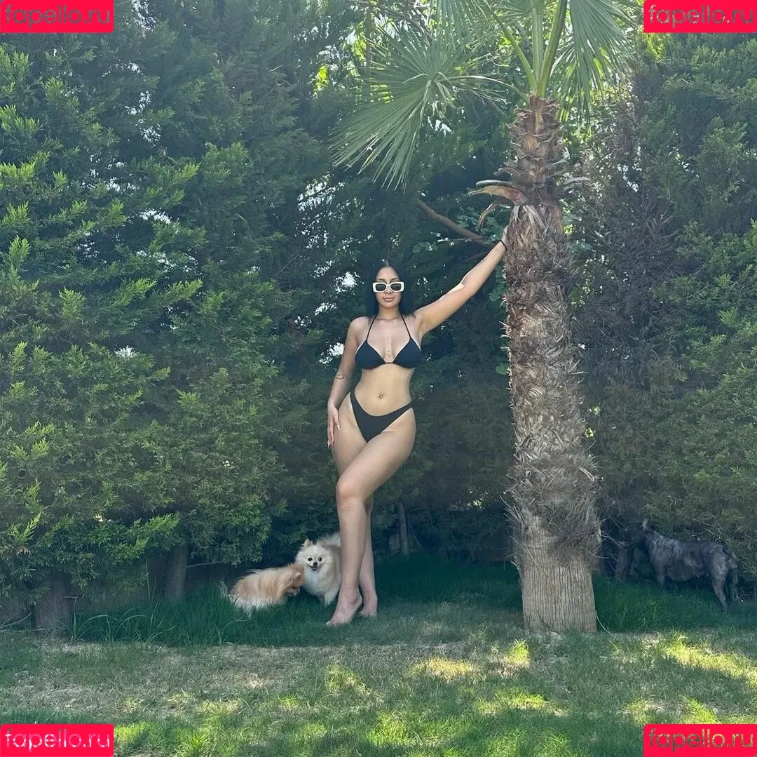 nehrrq4 Onlyfans Photo Gallery 