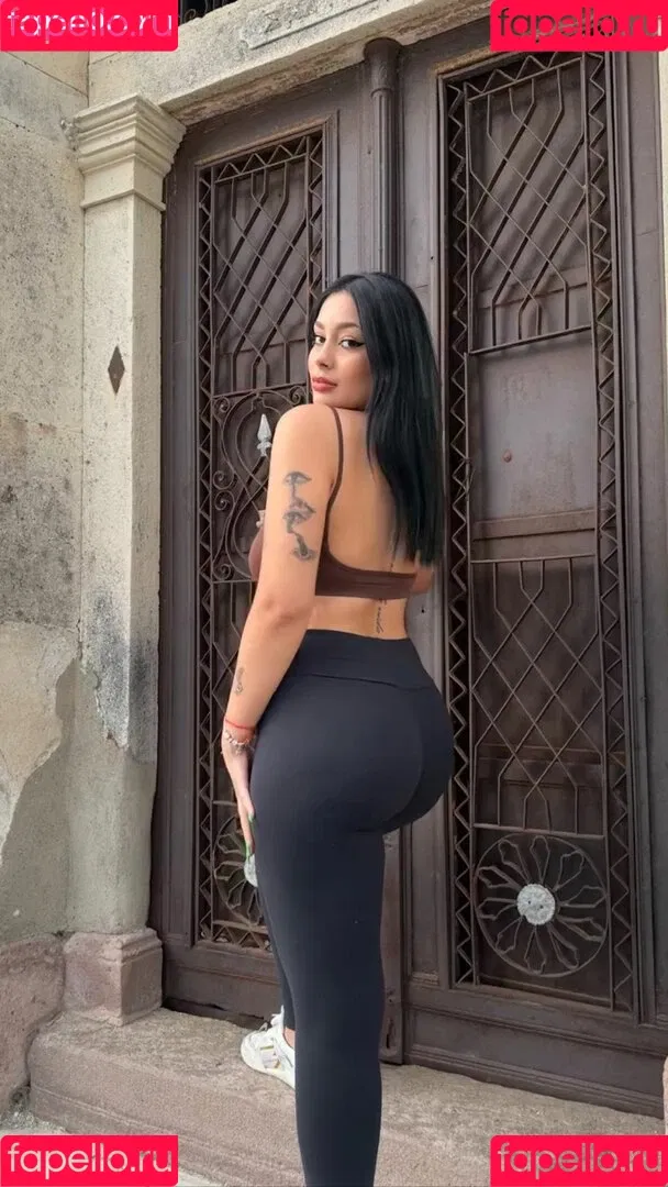 nehrrq4 Onlyfans Photo Gallery 