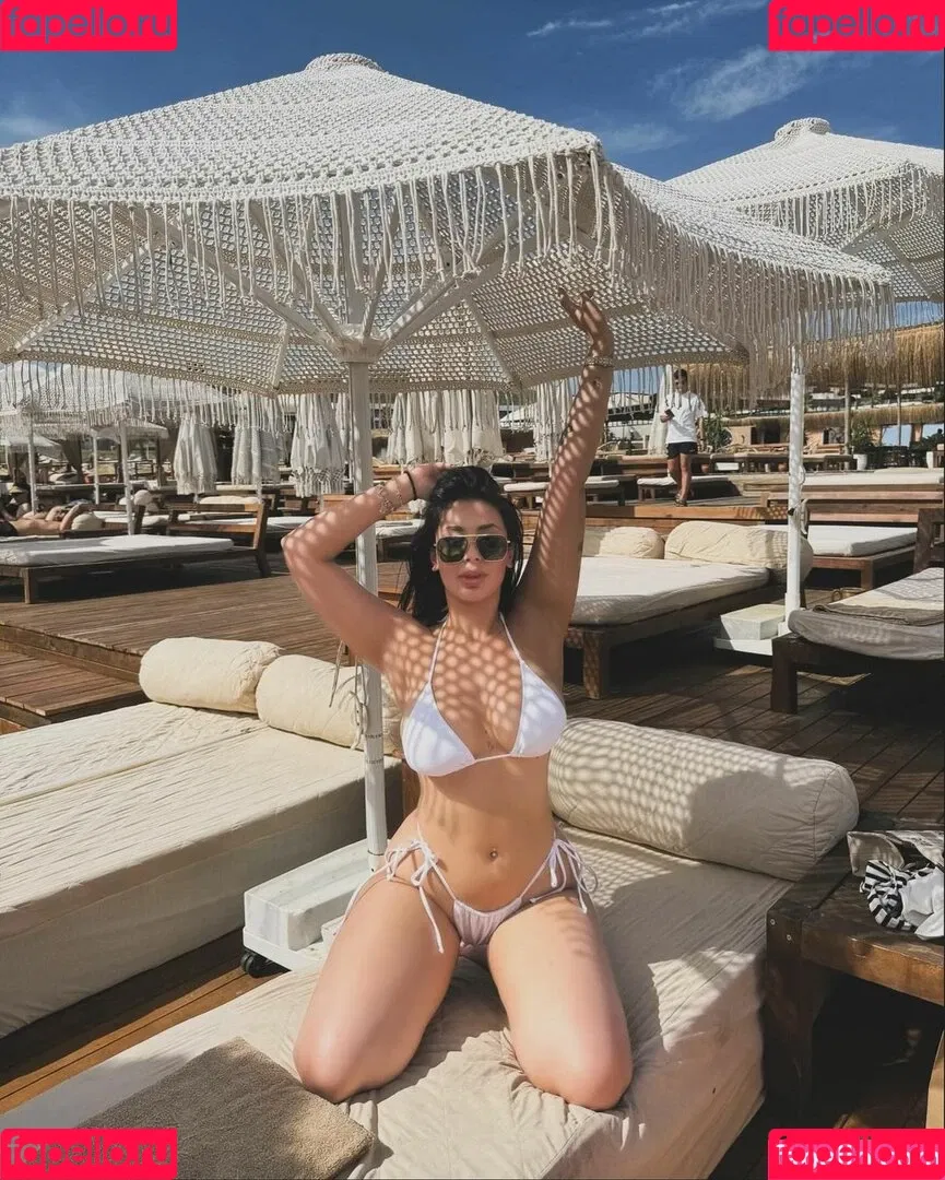 nehrrq4 Onlyfans Photo Gallery 