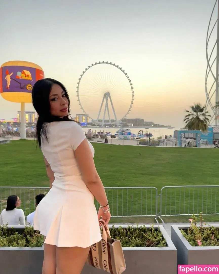 nehrrq4 Onlyfans Photo Gallery 