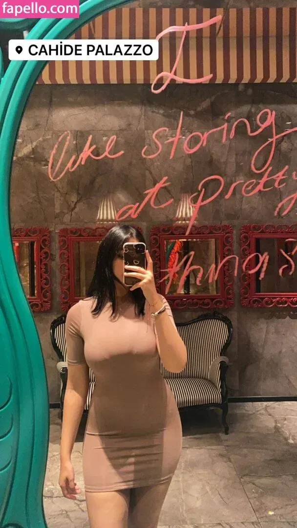 nehrrq4 Onlyfans Photo Gallery 