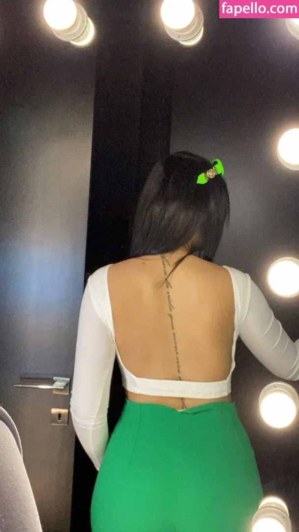 nehrrq4 Onlyfans Photo Gallery 