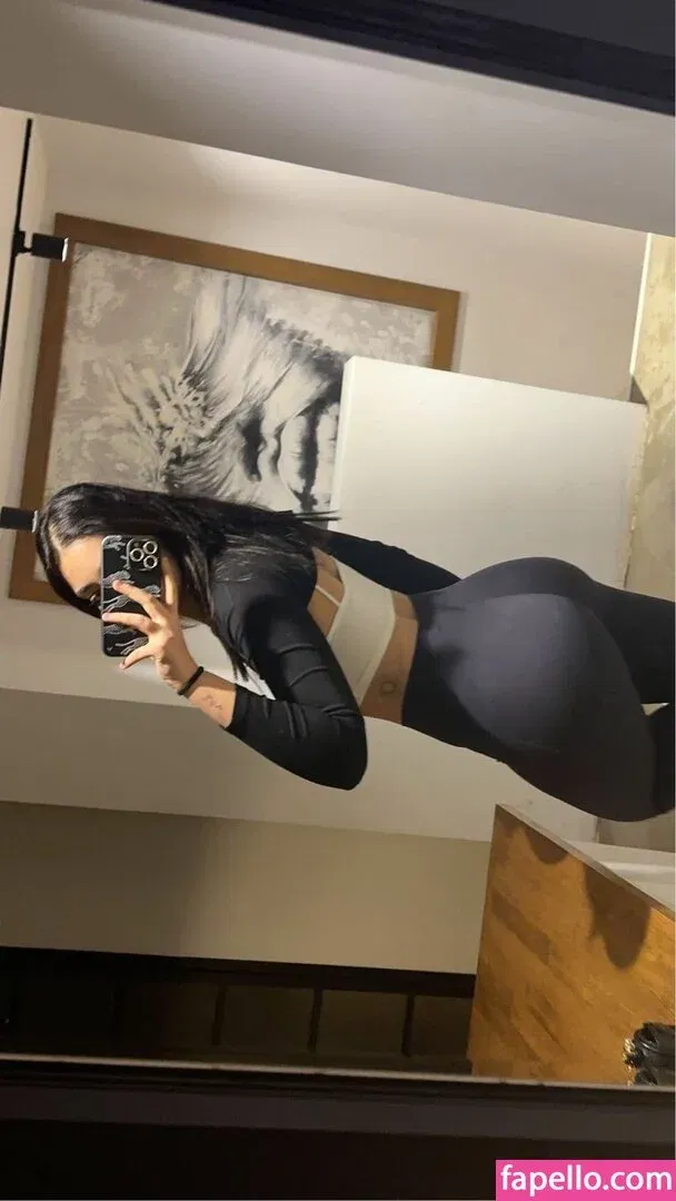 nehrrq4 Onlyfans Photo Gallery 