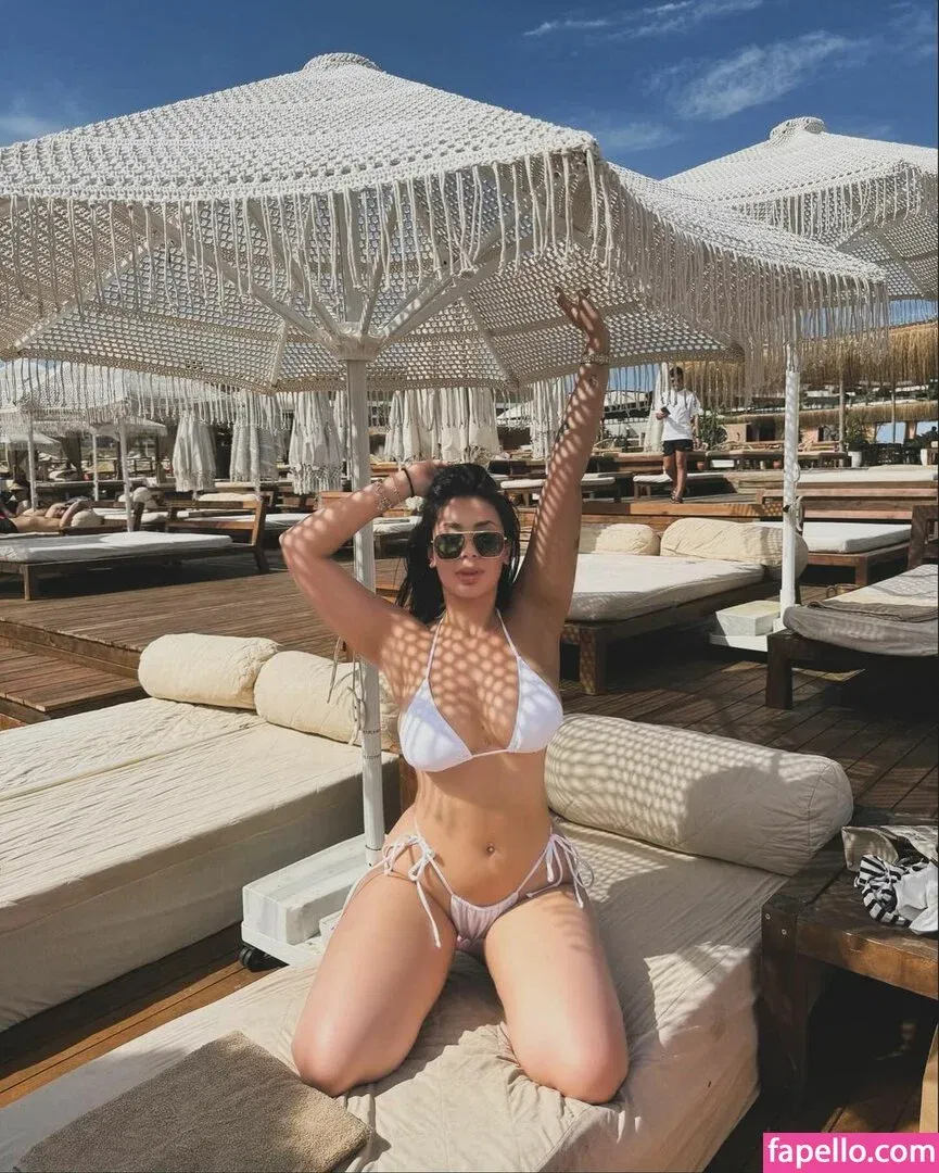 nehrrq4 Onlyfans Photo Gallery 