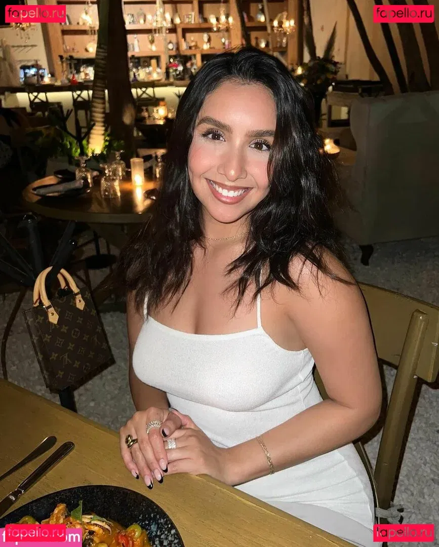 Deyaris Arai Onlyfans Photo Gallery 