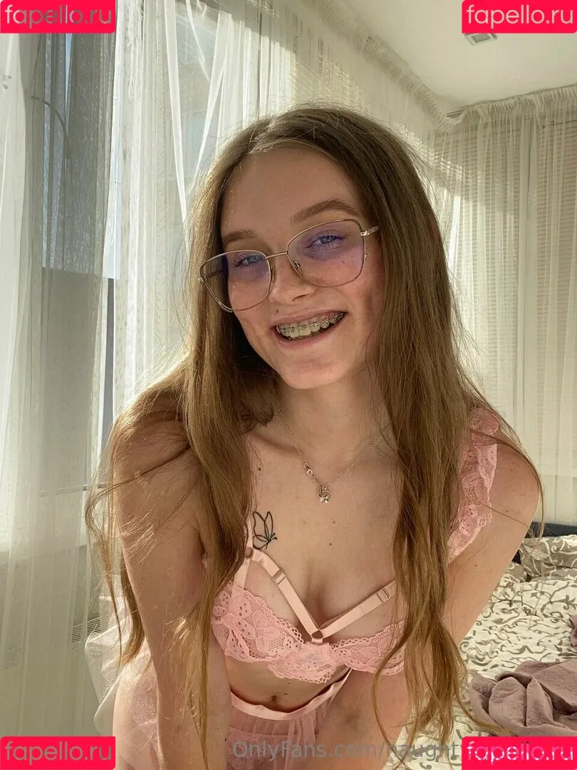Naughty_mila Onlyfans Photo Gallery 