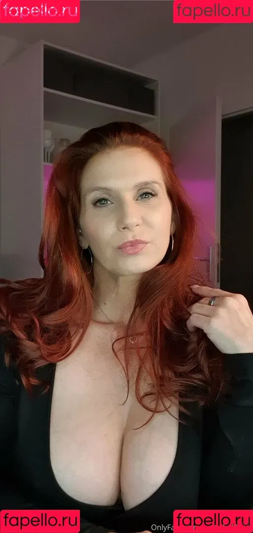 bettieballhaus Onlyfans Photo Gallery 