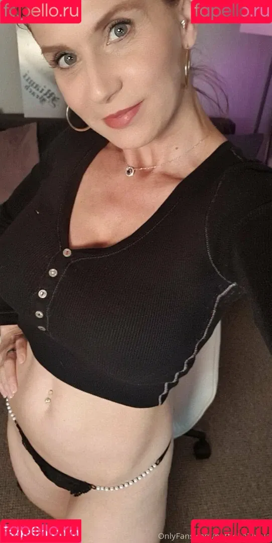bettieballhaus Onlyfans Photo Gallery 
