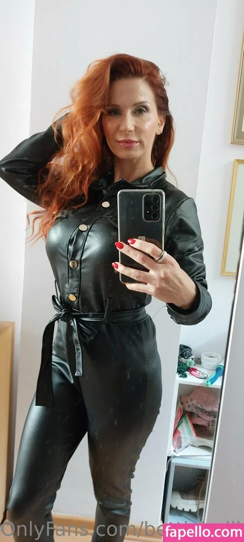 bettieballhaus Onlyfans Photo Gallery 