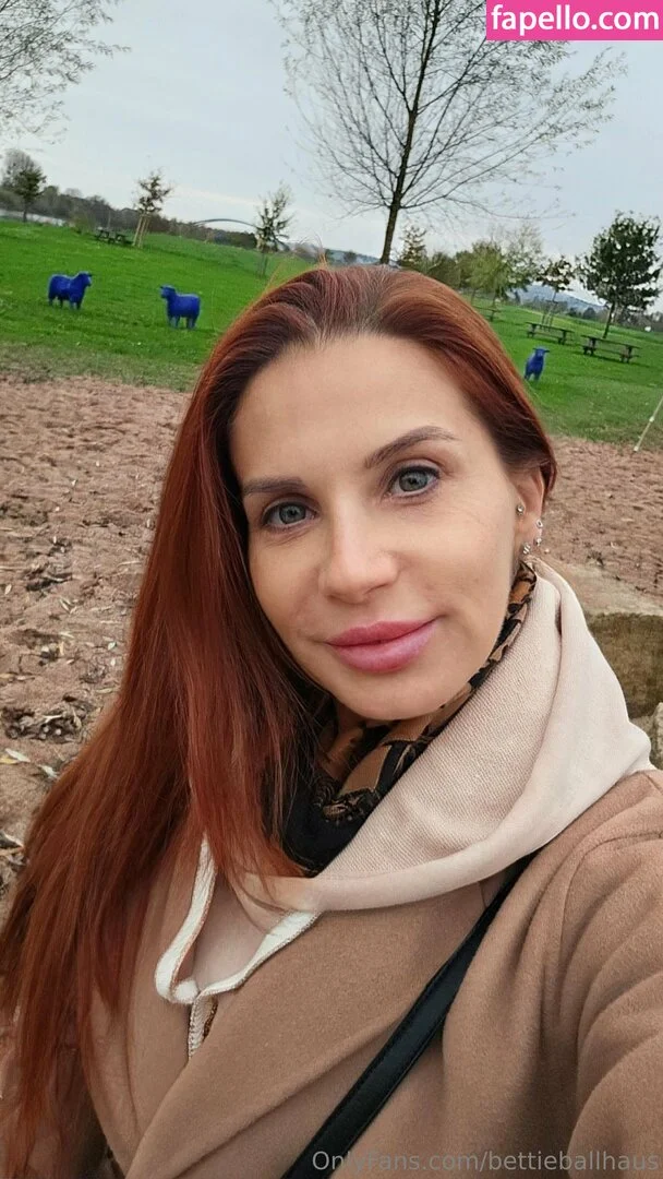 bettieballhaus Onlyfans Photo Gallery 