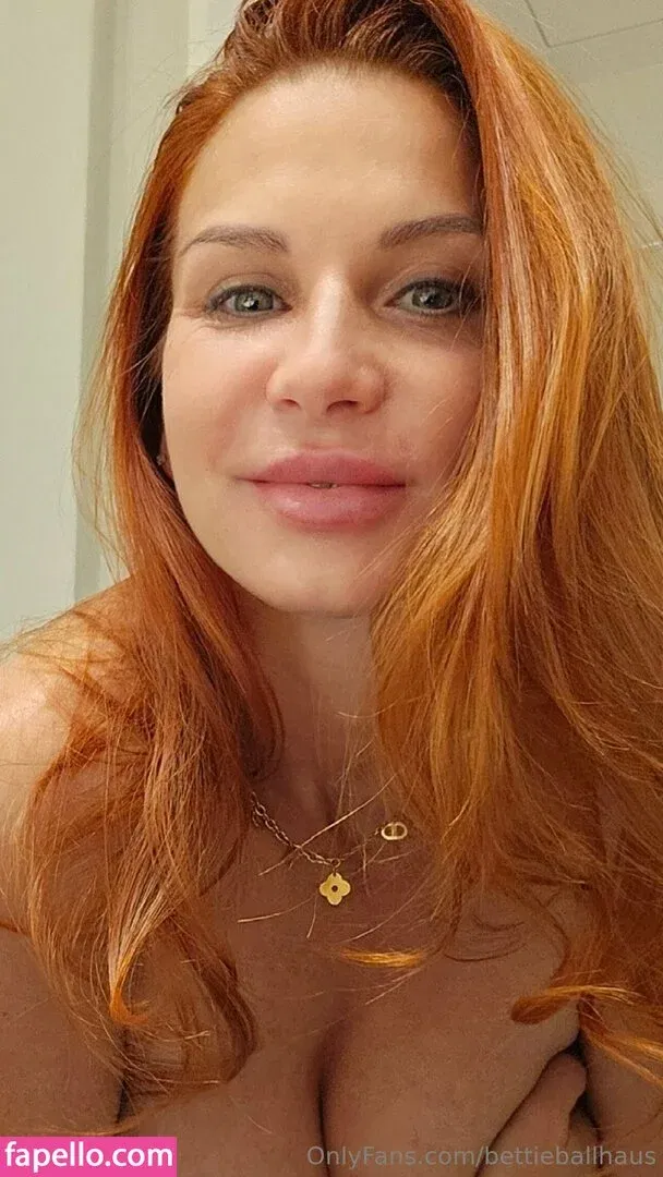 bettieballhaus Onlyfans Photo Gallery 