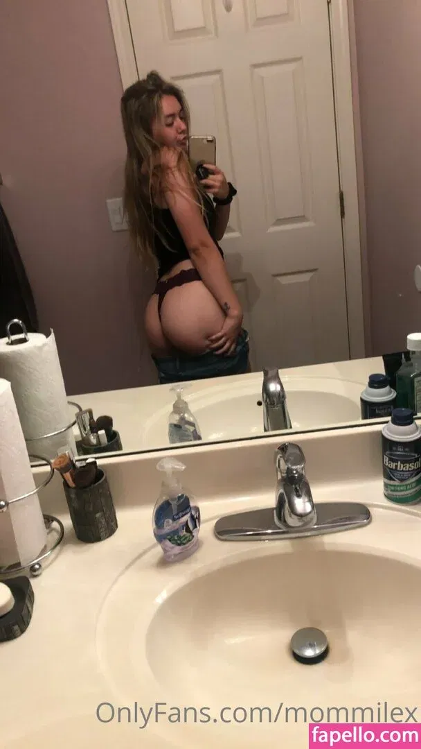 lexidoesntlikeyou Onlyfans Photo Gallery 