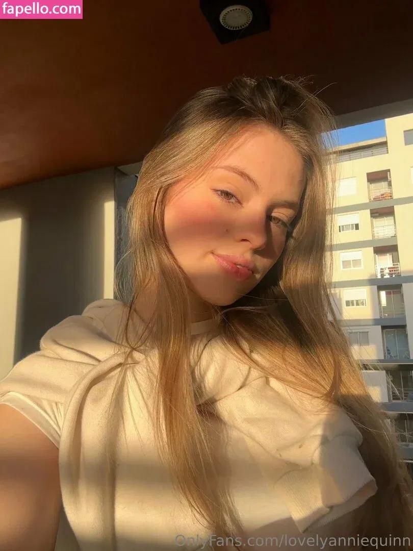 lovelyanniequinn Onlyfans Photo Gallery 