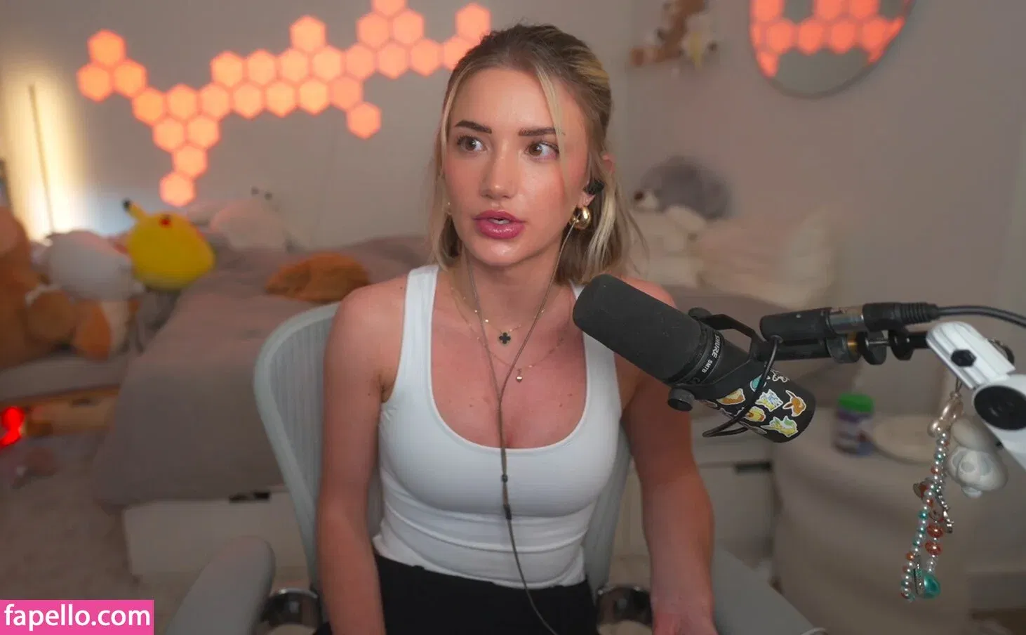 AstaBush Onlyfans Photo Gallery 