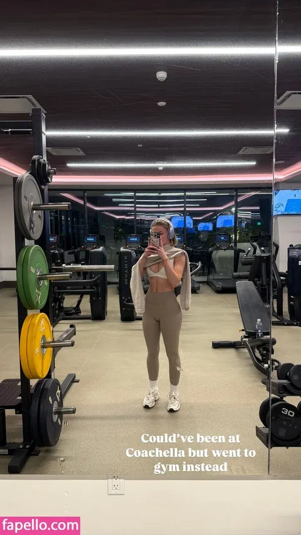 AstaBush Onlyfans Photo Gallery 