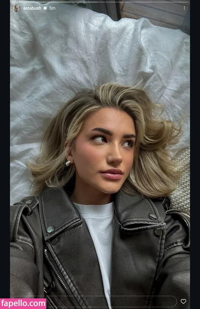 AstaBush Onlyfans Photo Gallery 