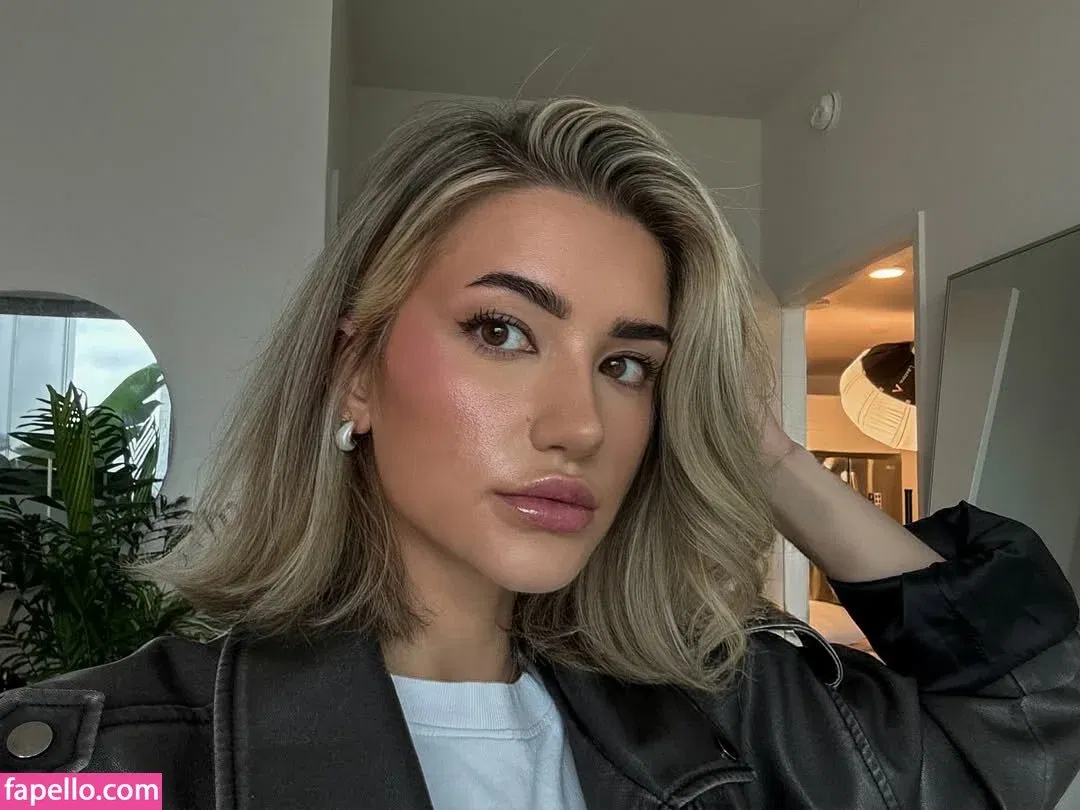 AstaBush Onlyfans Photo Gallery 