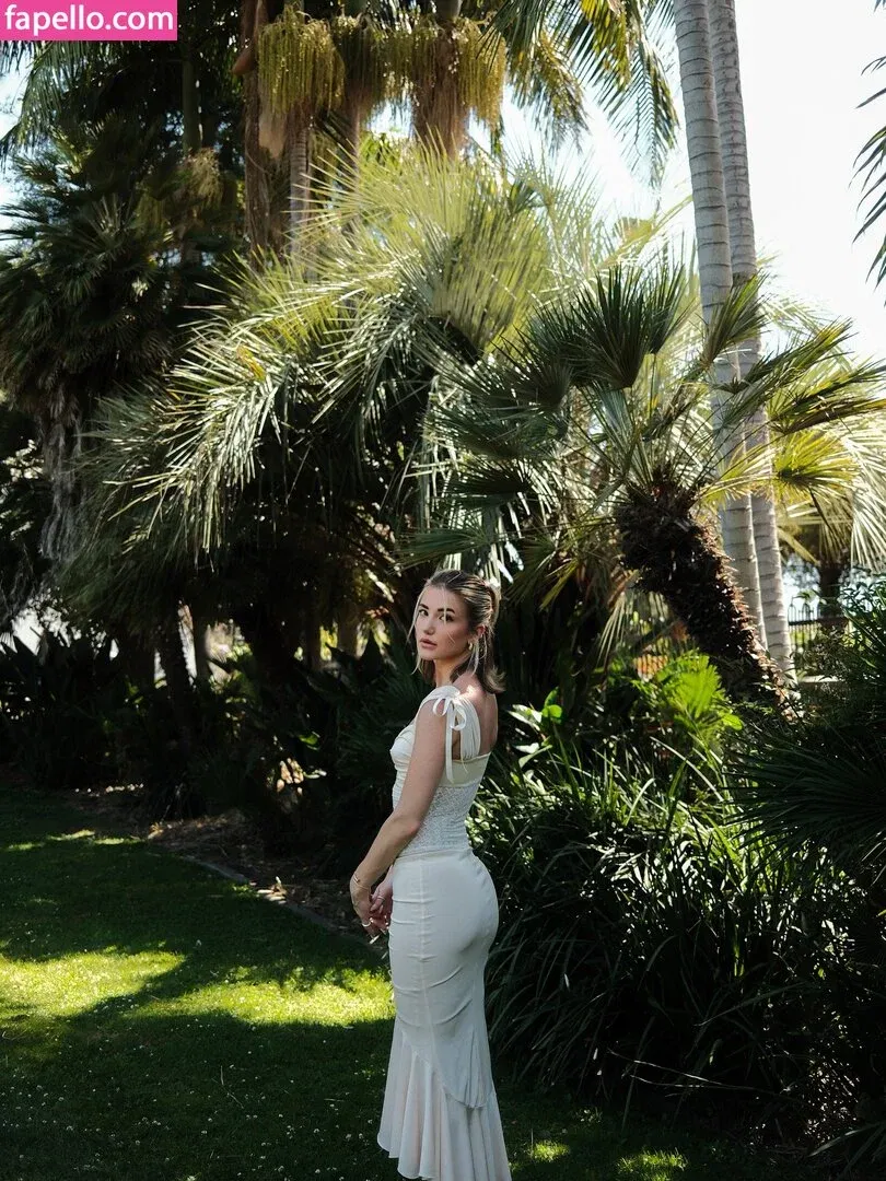 AstaBush Onlyfans Photo Gallery 