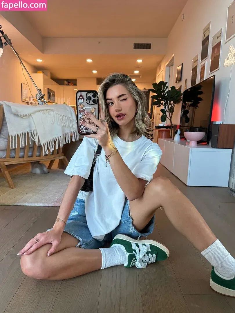 AstaBush Onlyfans Photo Gallery 