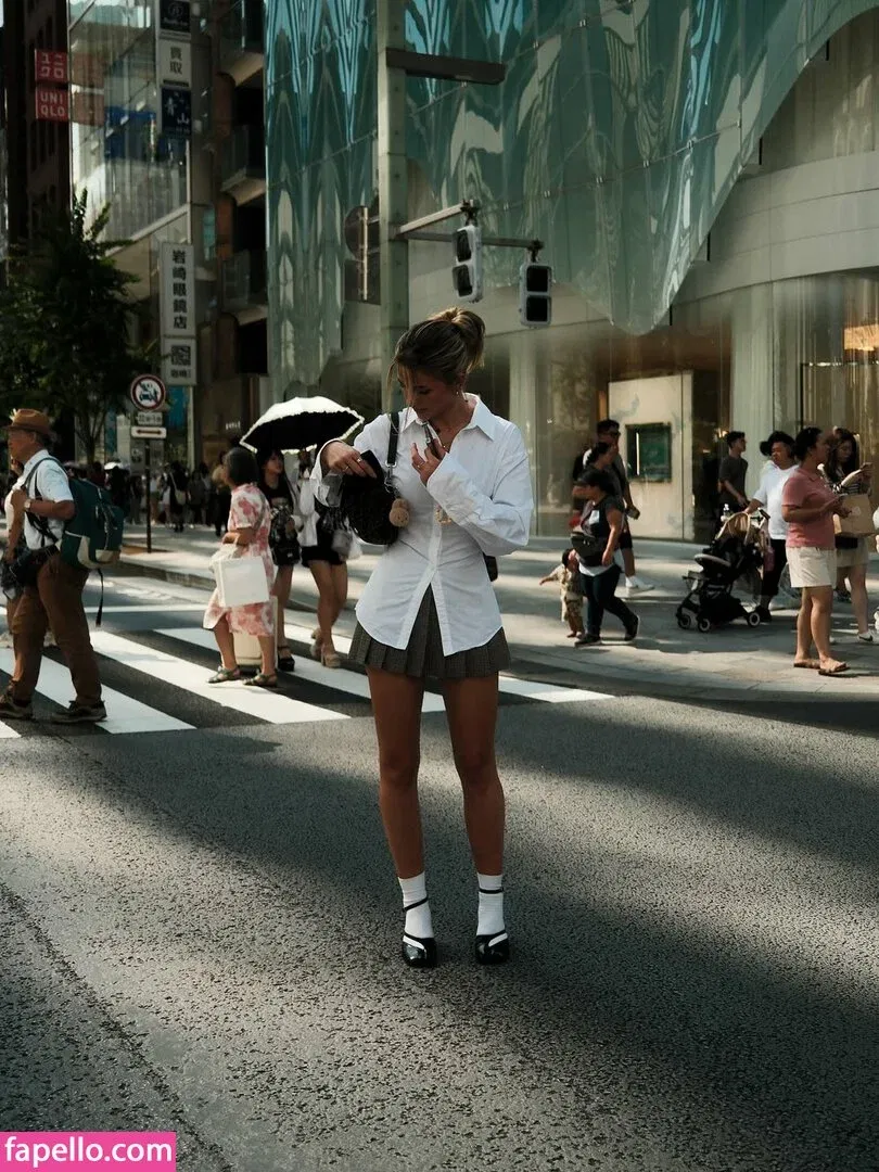 AstaBush Onlyfans Photo Gallery 