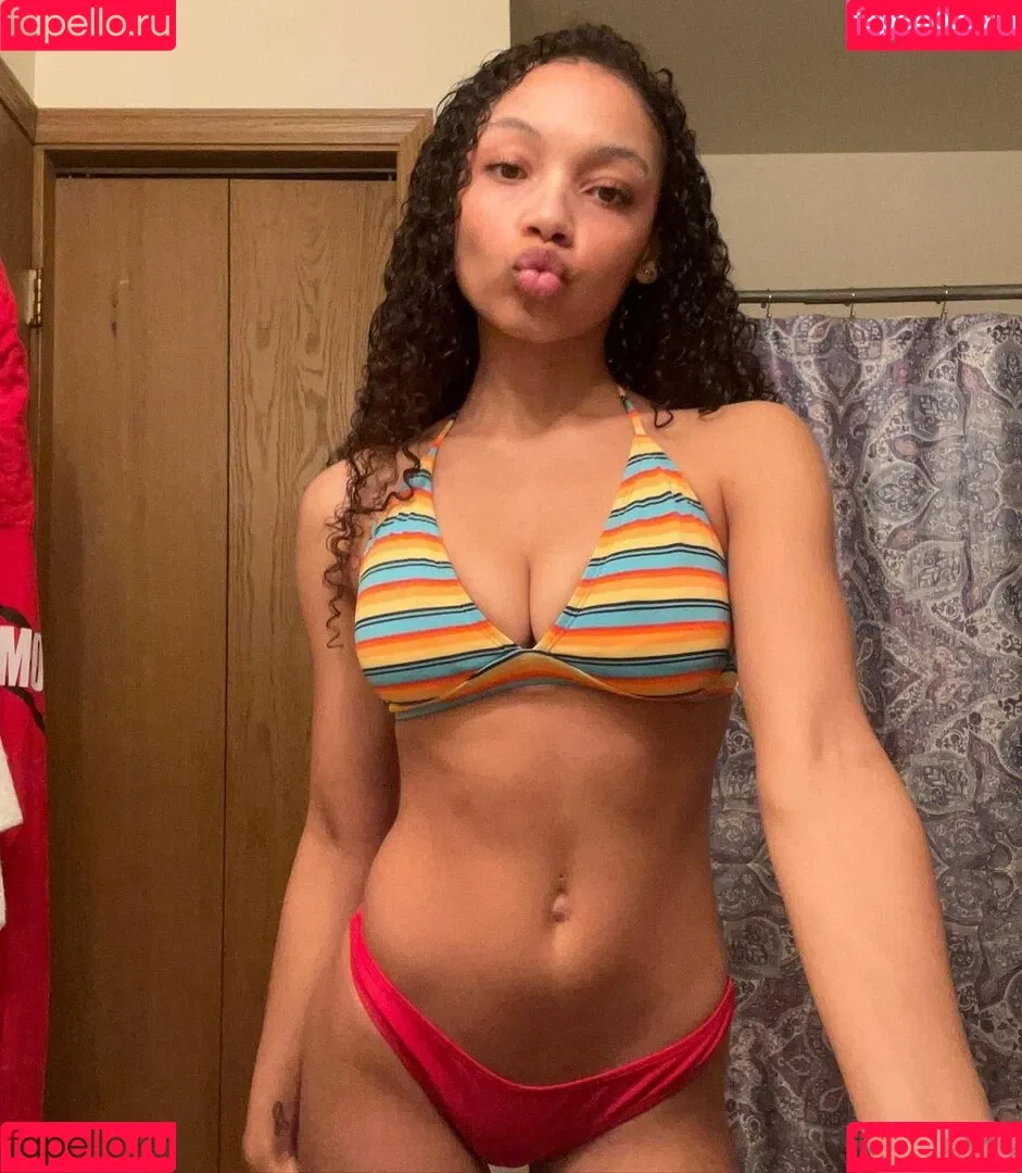 kaylinbradshaw Onlyfans Photo Gallery 