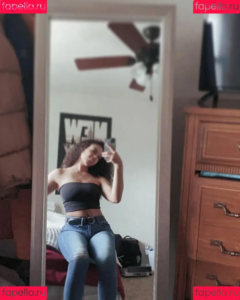 kaylinbradshaw Onlyfans Photo Gallery 