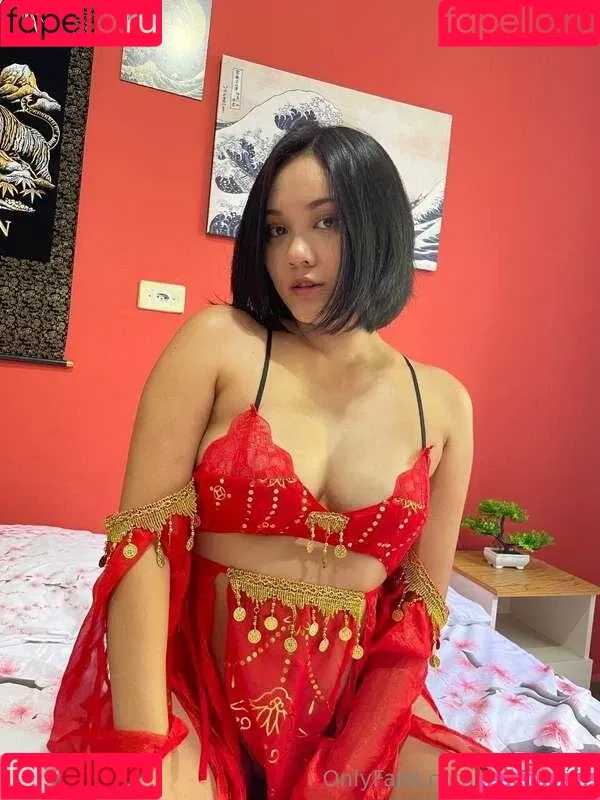 Yuki Waifu Onlyfans Photo Gallery 